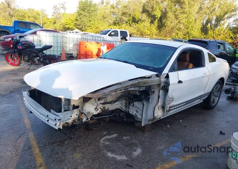 2012 Ford Mustang V6 Premium z USA, uszkodzony, nr VIN 1ZVBP8AM3C5205465